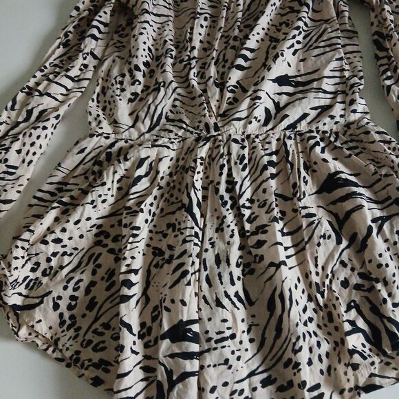 H&M Animal Print Button-Up Tunic – Tan & Black – Women’s Size 4 - Picture 4 of 10